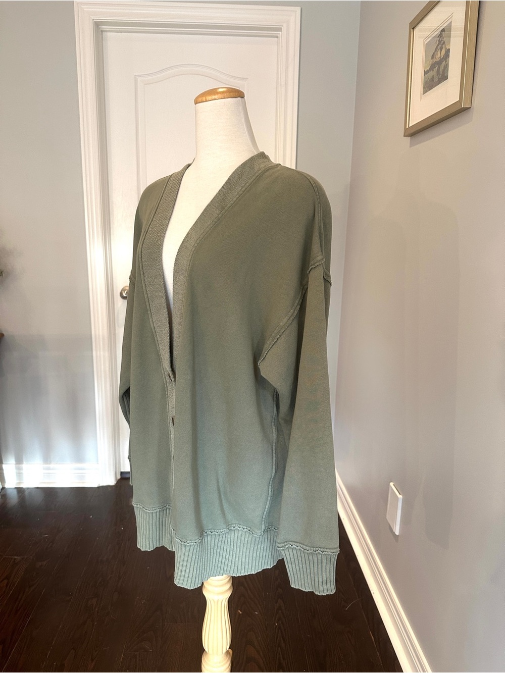 Aerie Sage Green Oversized Cardigan Size Large - Picture 4 of 9
